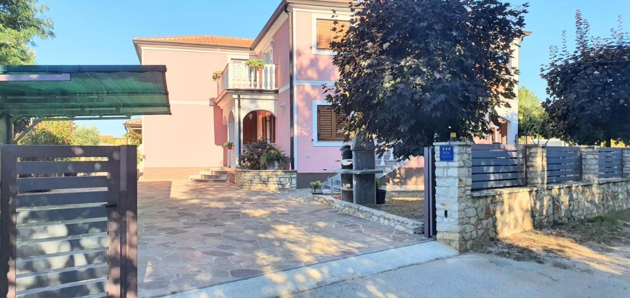 Apartmani Radmila Nova Vas  Kültér fotó